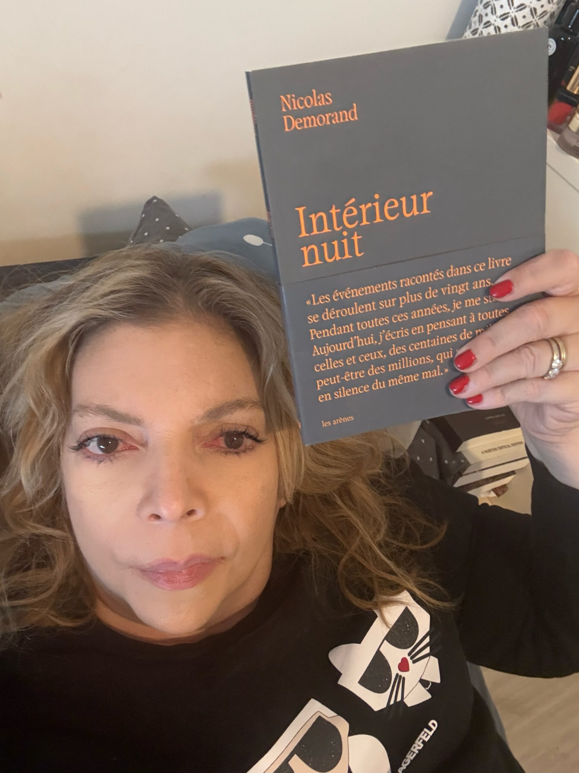 Intérieur nuit de Nicolas Demorand Les Arènes.