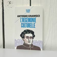 Moi et vous, moi et eux, moi et les livres.